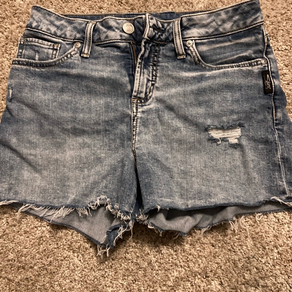 Silvers ‘Avery’ short.